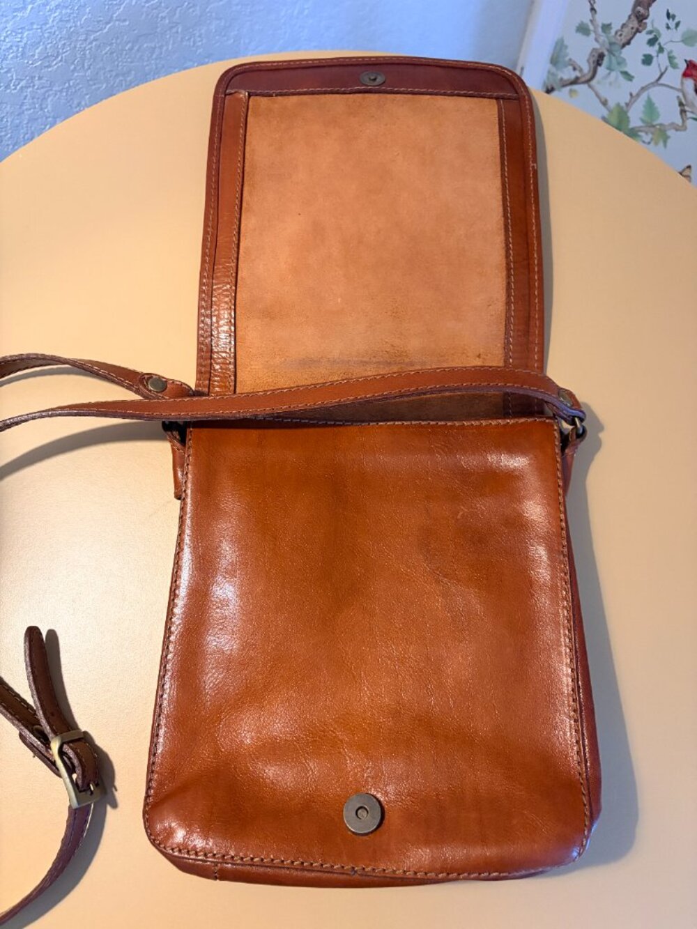 Vintage Italian Leather "Vera Pelle" Crossbody Saddle Bag - Picture 3 of 11